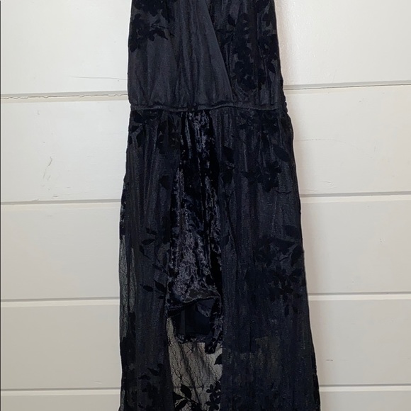 Band of Gypsies Flocked Floral Lace Maxi Dress - Picture 5 of 8